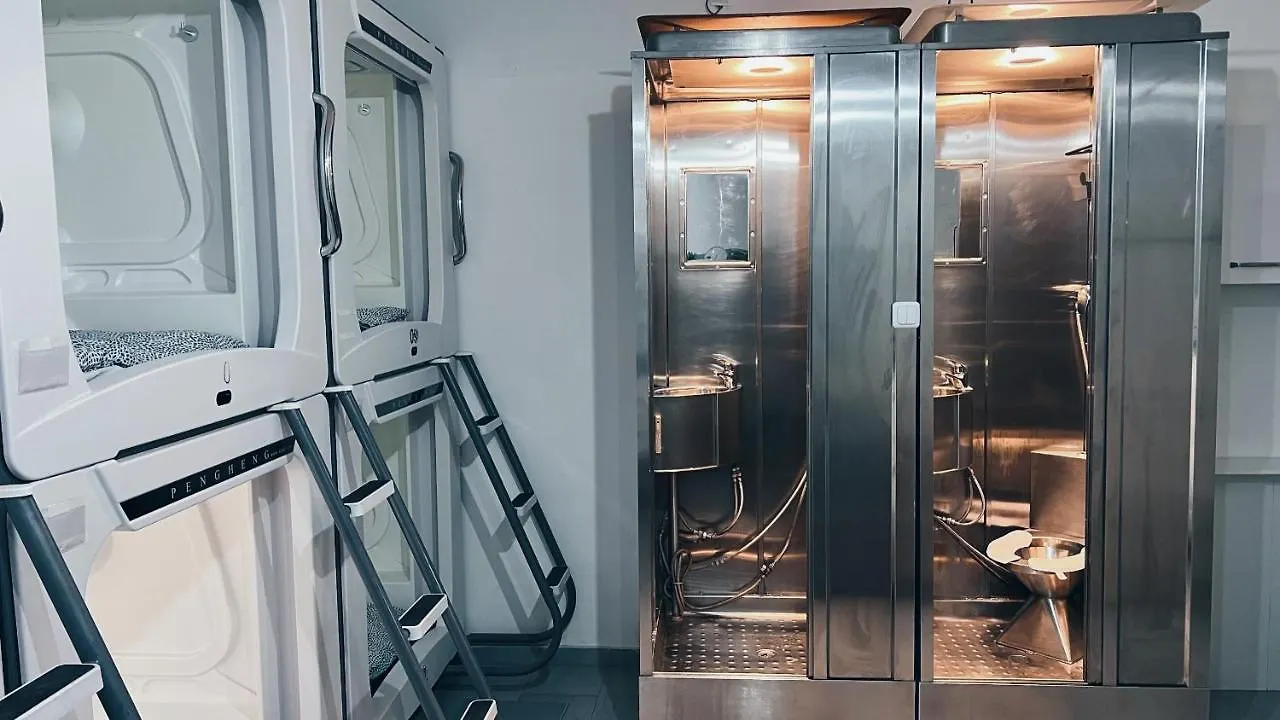Space One Vienna - Simple Living In The Center